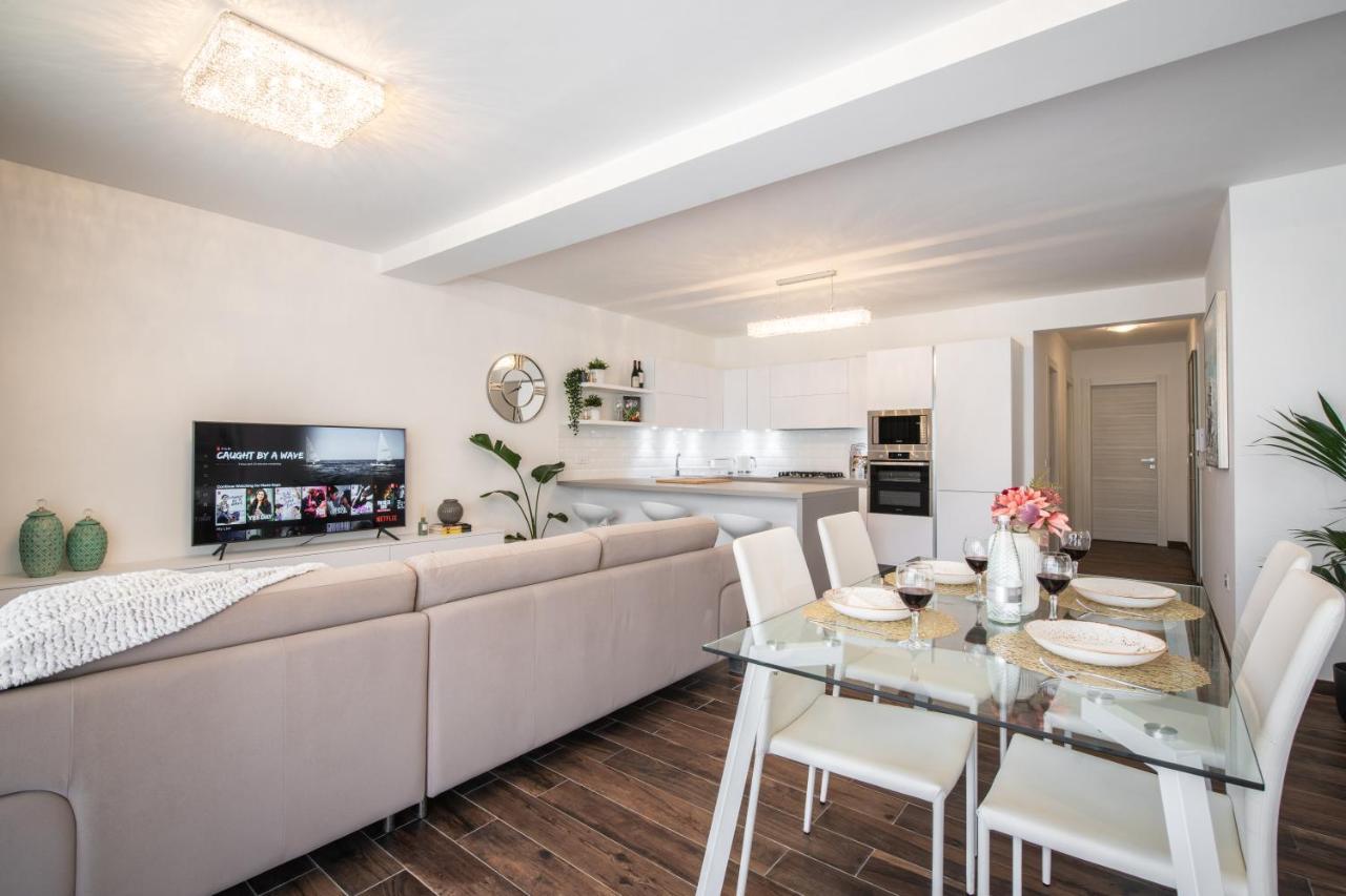 Electra Residence - Luxury Central Beachview Apartment Marsalforn Extérieur photo